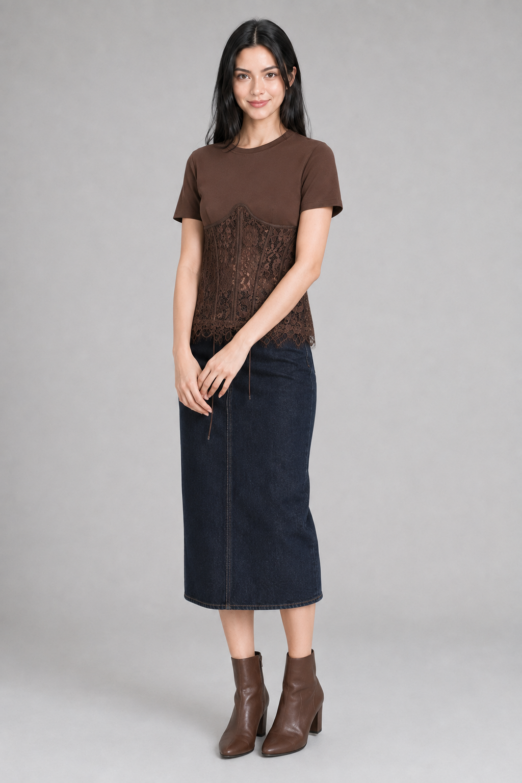 Color: Braun | T-Shirt mit tailliertem Spitzen-Corsagen-Detail, photo 7