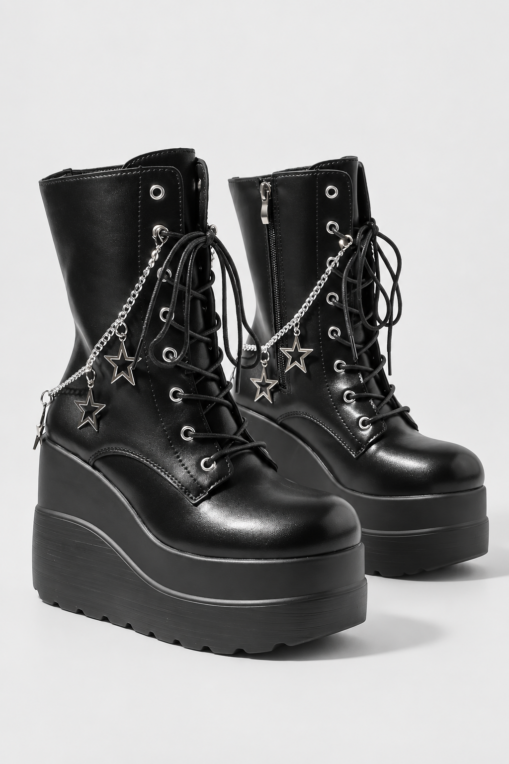 Schwarze Plateau-Schnürboots mit Sternenketten