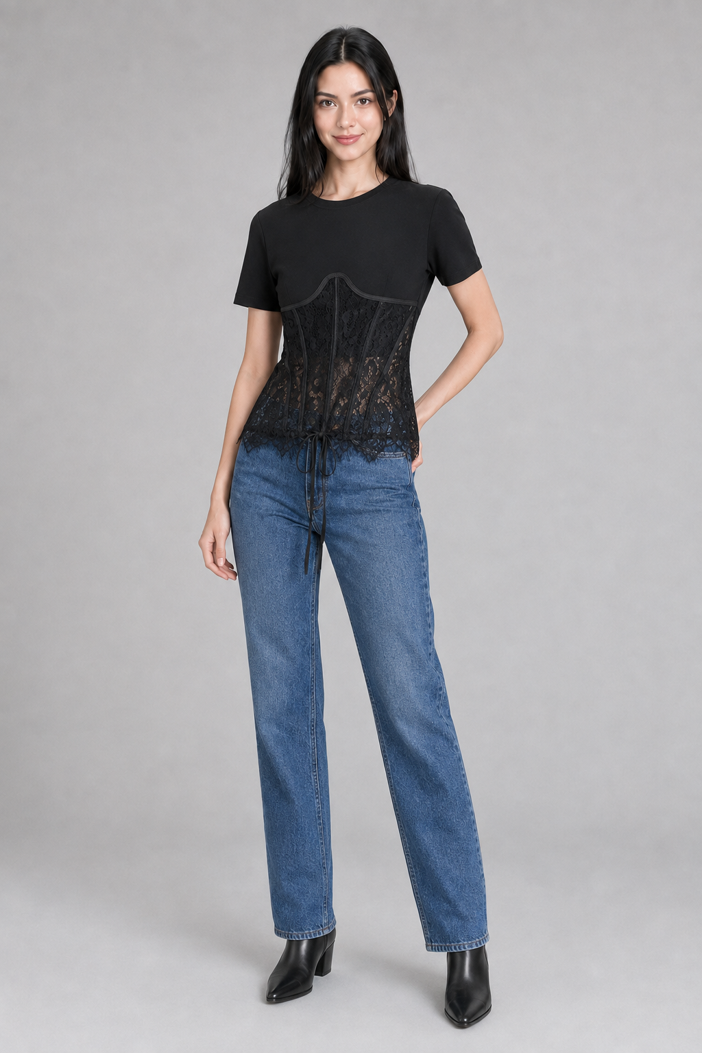 Color: Black | T-Shirt mit tailliertem Spitzen-Corsagen-Detail, photo 5