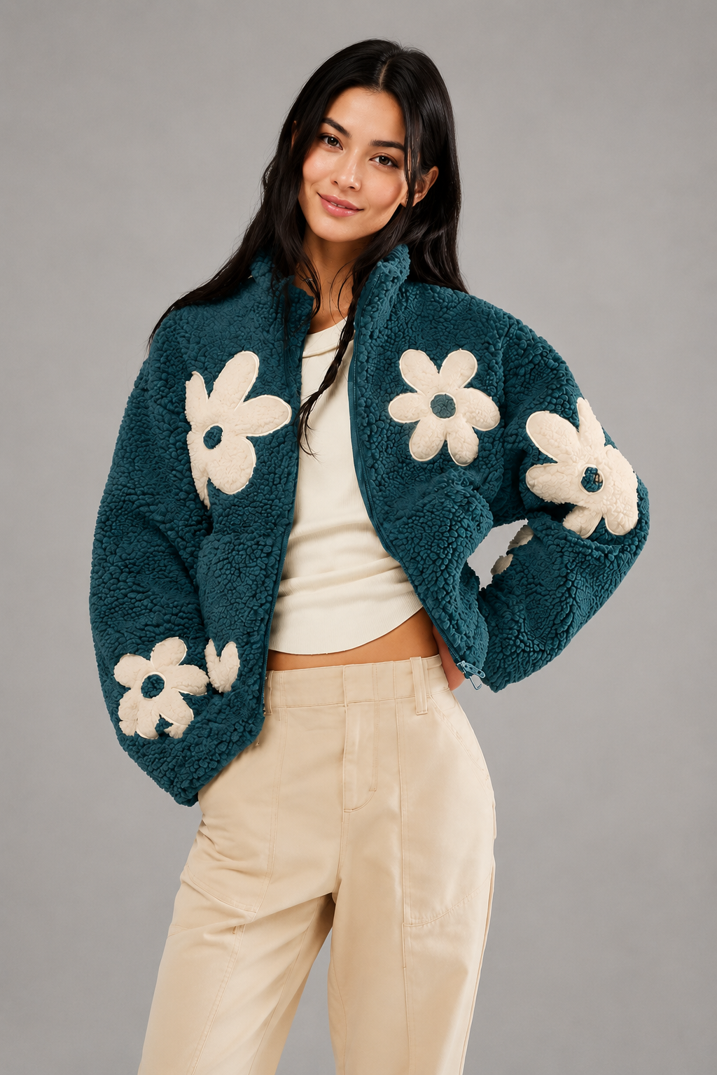 Color: Petrolblau / Deep Teal | Elara | Teddy-Jacke mit Blumen-Details, photo 4