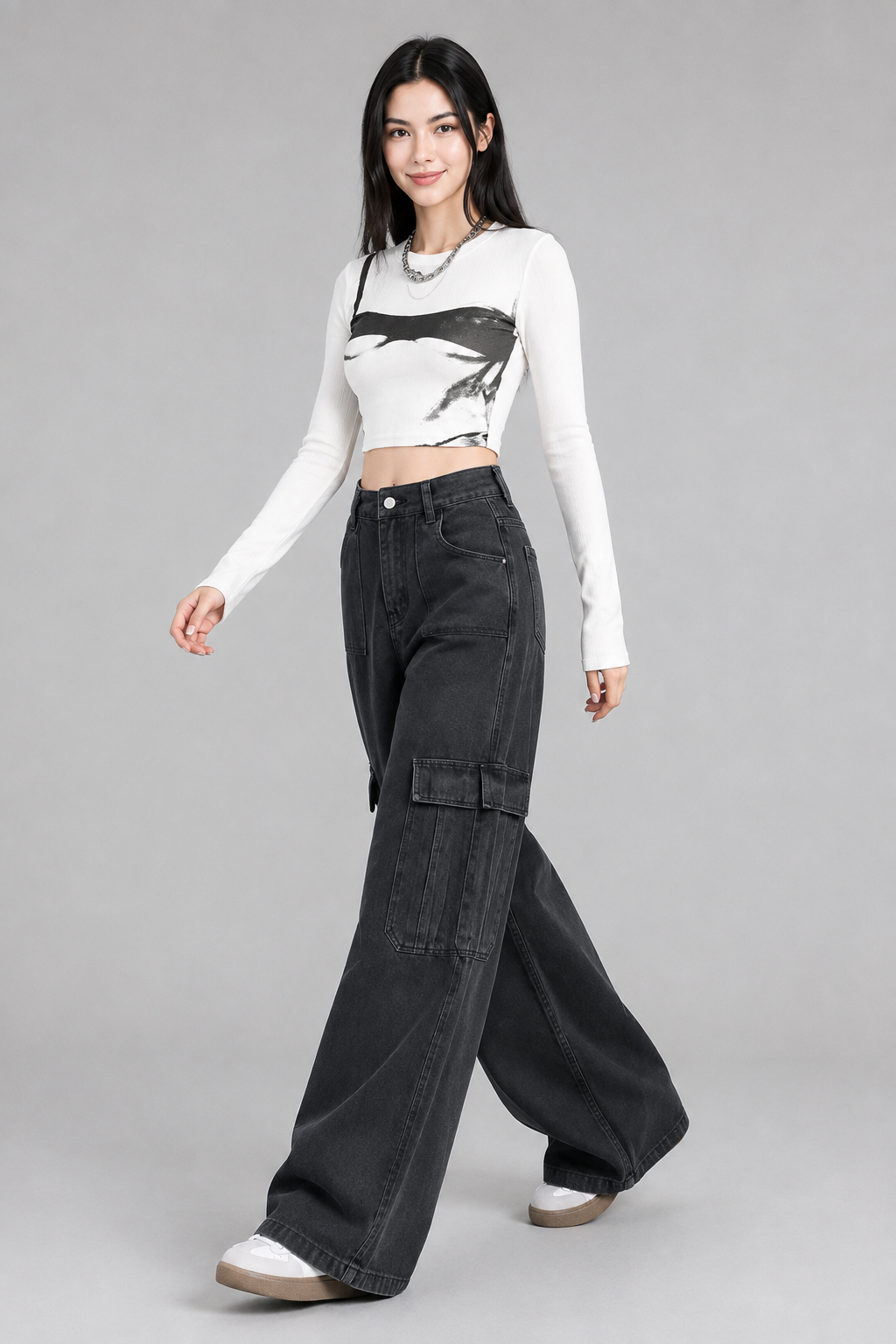 Color: Light Gray | Damen High-Waist Wide-Leg Cargo-Jeans in Grau, photo 3
