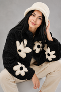 Color: Black | Elara | Teddy-Jacke mit Blumen-Details, photo 5