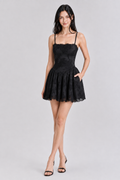 Color: Black | Schwarzes Mini-Kleid aus Baumwolle mit Spitze und Lochstickerei, photo 1