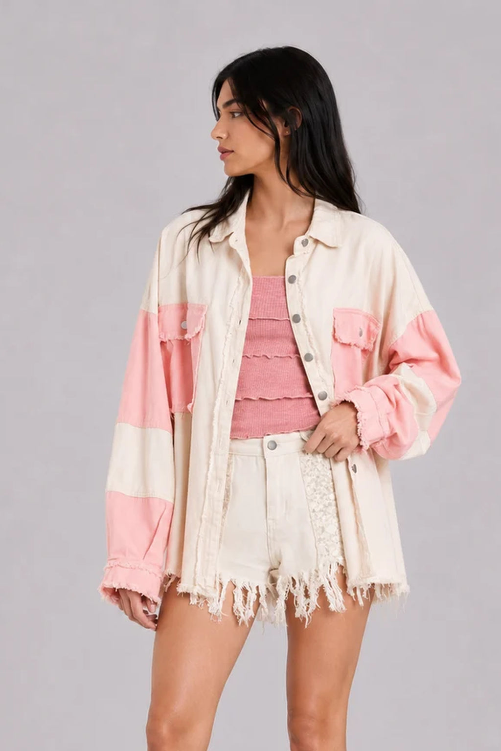 Color: Rosa | Mila | Oversize-Jeansjacke im Colorblock-Look, photo 4