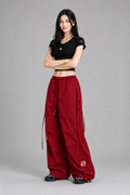 Color: Bordeauxrot | Damen Wide-Leg Parachute-Hose mit Schnürdetails, photo 1