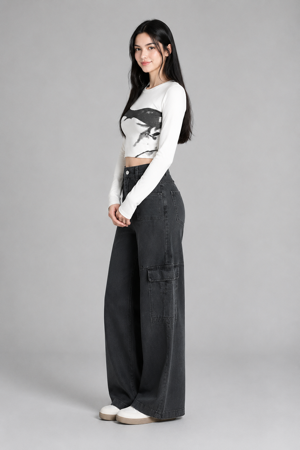 Color: Light Gray | Damen High-Waist Wide-Leg Cargo-Jeans in Grau, photo 4